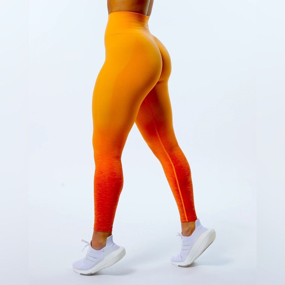 Alphalete OMBRE AMPLIFY LEGGING Seamless Scrunch Butt Legging Day Tripper XS - Picture 5 of 16